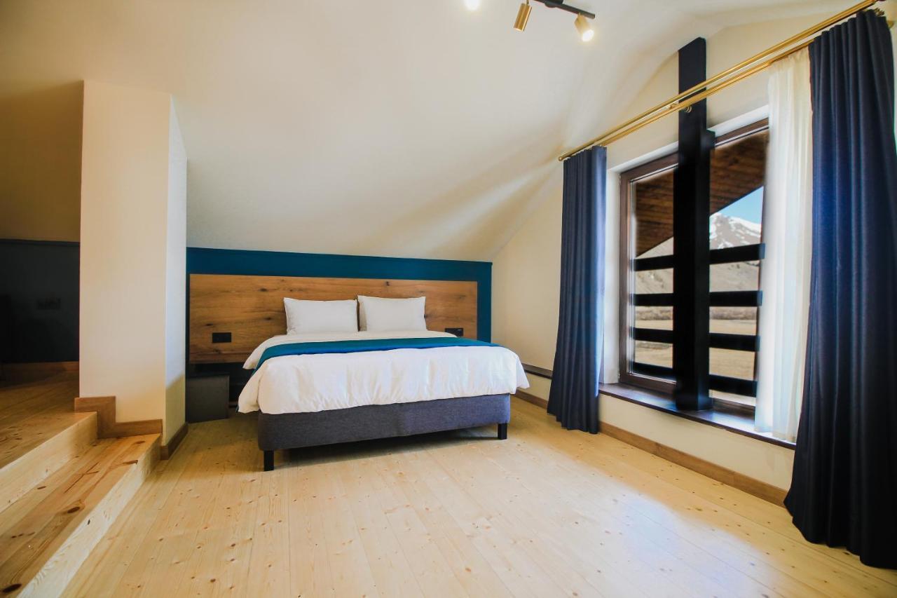 Suatis Resort Kazbegi Екстериор снимка