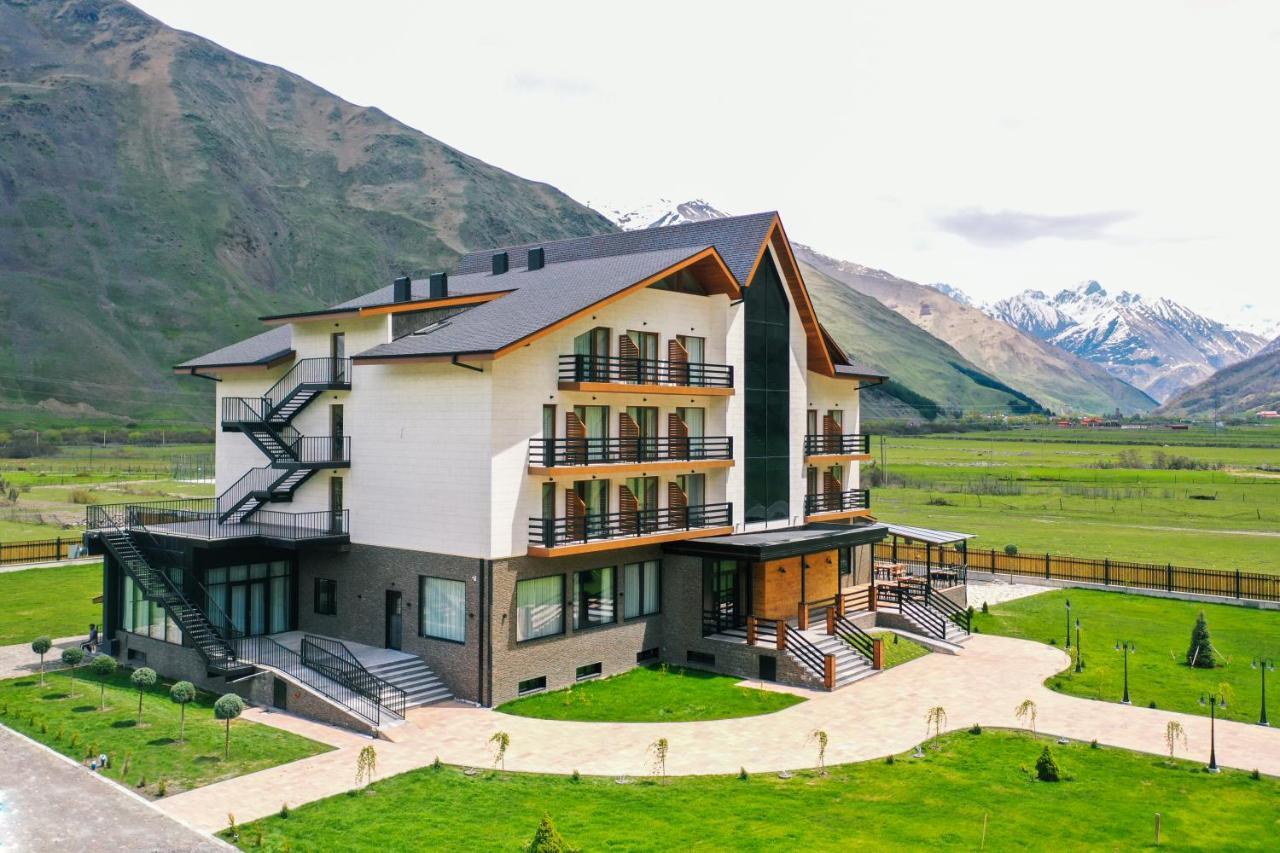 Suatis Resort Kazbegi Екстериор снимка