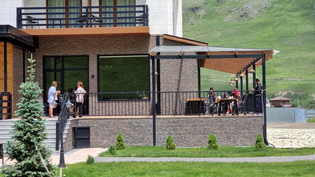 Suatis Resort Kazbegi Екстериор снимка